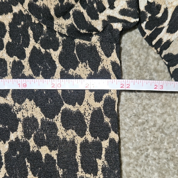 Plus size Chic Animal Print Mid sleeve V-Neck Dress size XL New with Tags - Picture 7 of 9